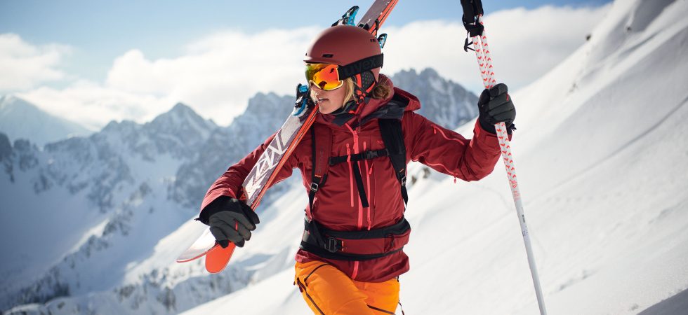 How Should Ski Goggles Fit?